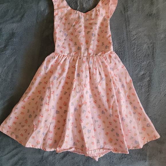 Assorted Girls' Dresses Collection - Picture 12 of 16